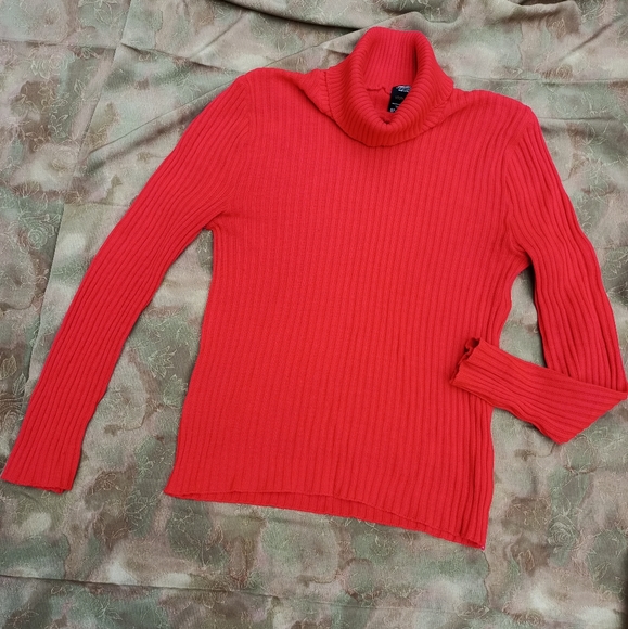 Keynote Sweaters - 🌴 pre-owned Skivi Sweater (with defect) without washing